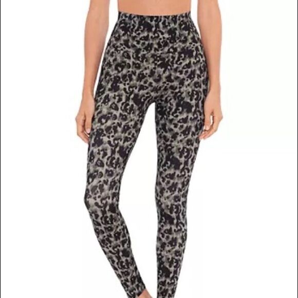 𝅺Miraclesuit Tummy-Control leggings - Picture 1 of 3